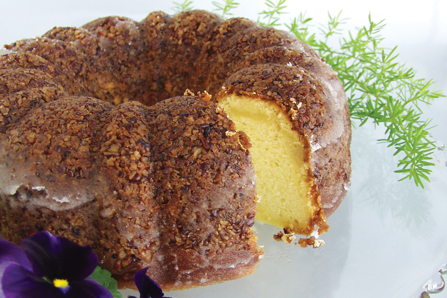 PATTY’S PICK: WHITE WINE CAKE
