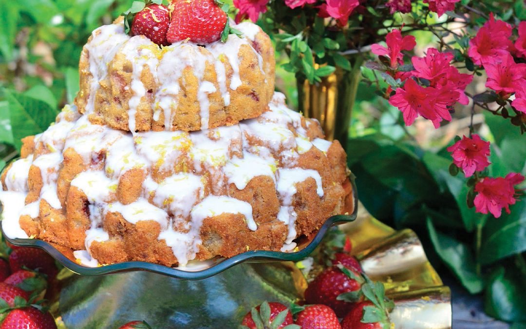 STRAWBERRY BUNDT CAKE