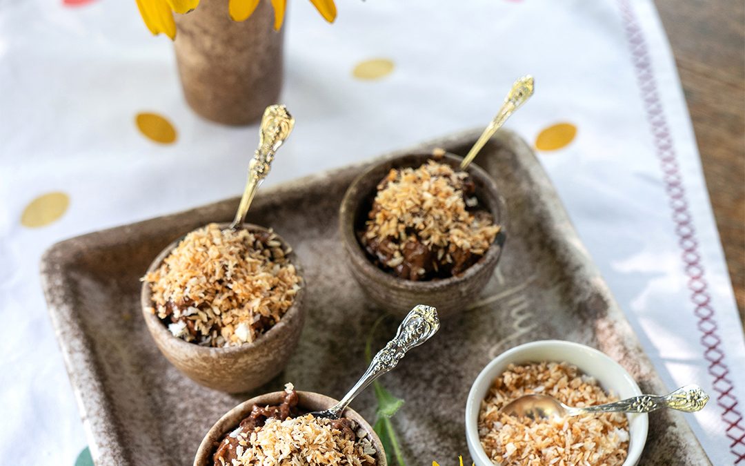 CHOCOLATE OATMEAL WITH TOASTED COCONUT